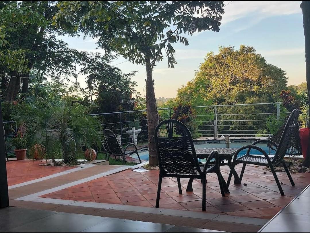 Los Monges Aparthotel Ciudad del Este Luaran gambar